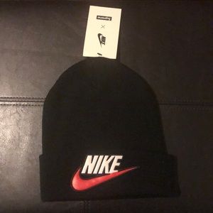 Nike Supreme Beanie (new)